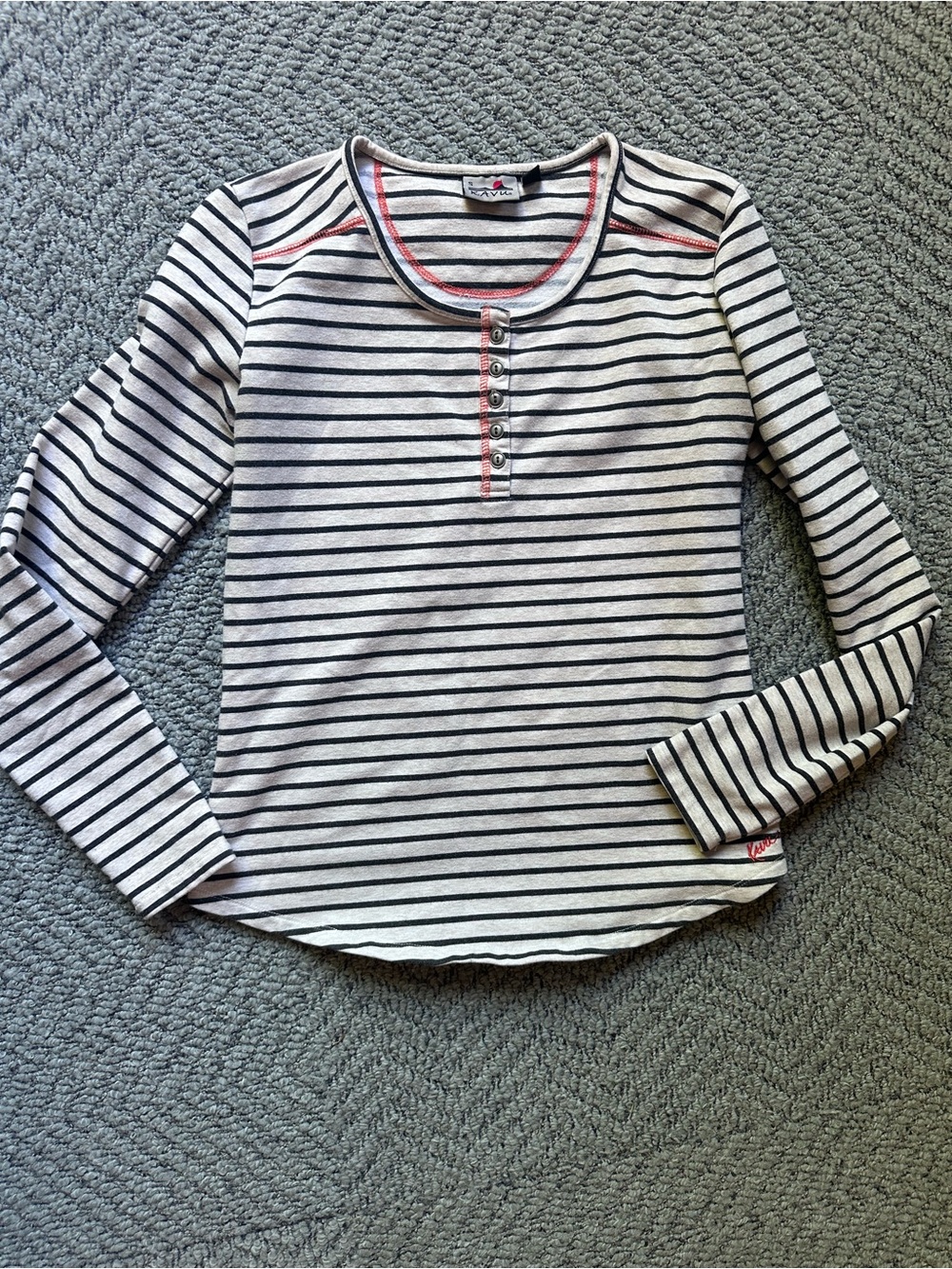 Kavu Striped Long-Sleeve Henley Top - White & Black with Pink Trim
